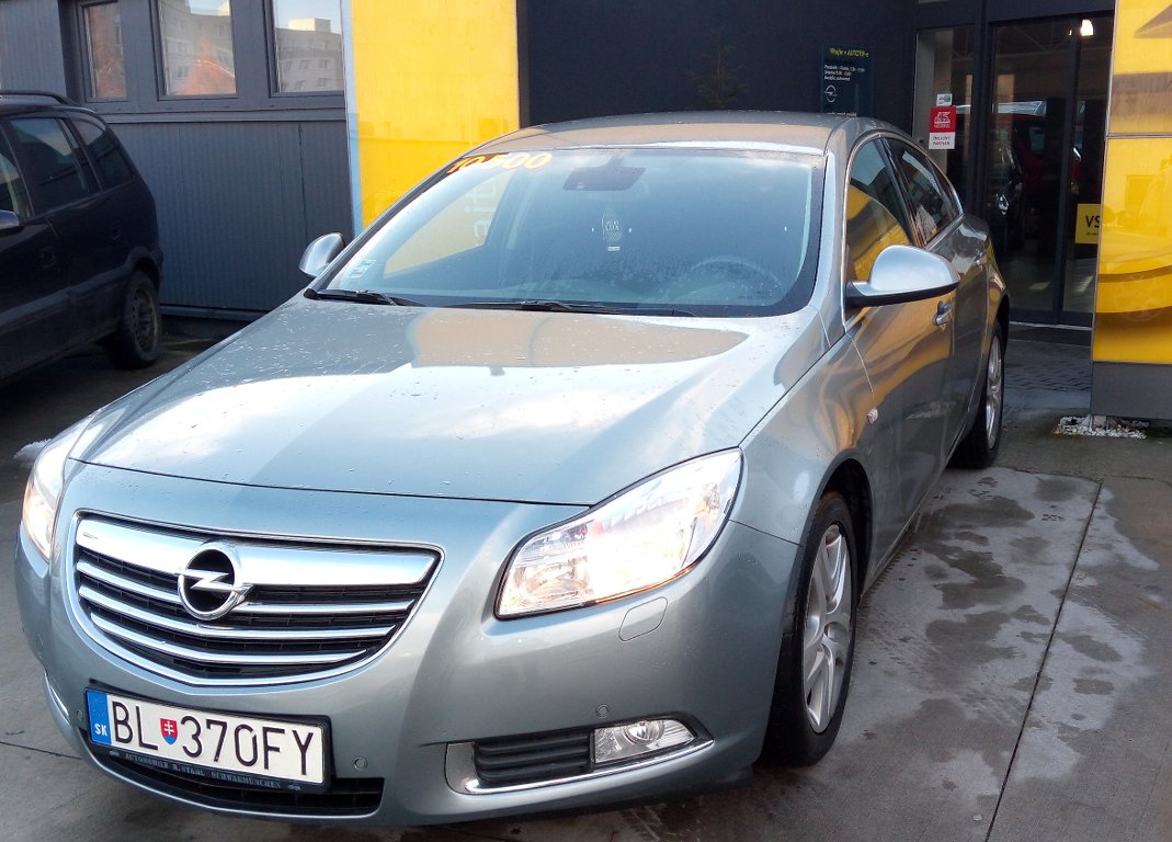 Autotip spol. s r. o. | Fotografie vozidla Opel Insignia Edition 2,0 CDTi AT6