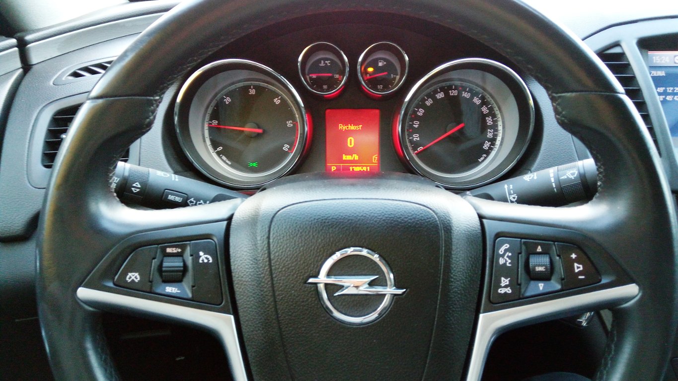 Autotip spol. s r. o. | Fotografie vozidla Opel Insignia Edition 2,0 CDTi AT6