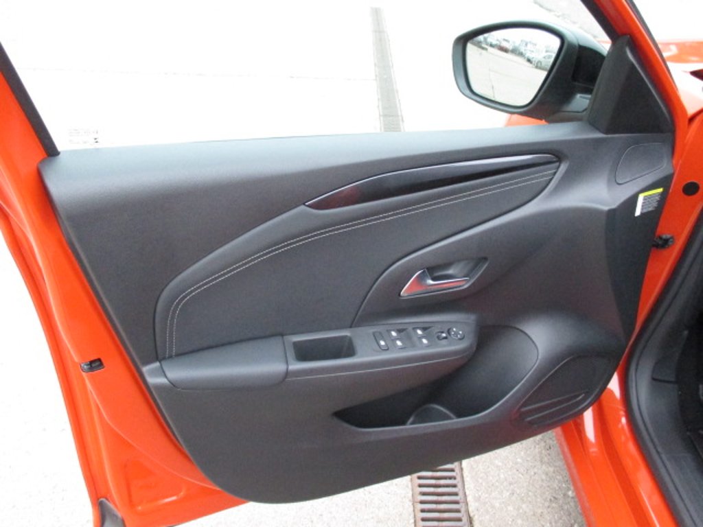 Autotip spol. s r. o. | Fotografie vozidla Opel Corsa e Elegance elektromotor AT